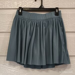 TENNIS SKORT WOMENS MEDIUM TEAL PLEATED BUILT N SHORT QUICK DRY STRETCH ATHLETIC